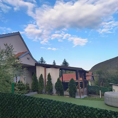 Dom wakacyjny Mila *